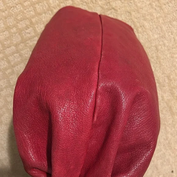 Dolce & Gabbana Lisa Pleated Red Grain Leather Bag With Compact & Dustbag - Picture 6 of 14